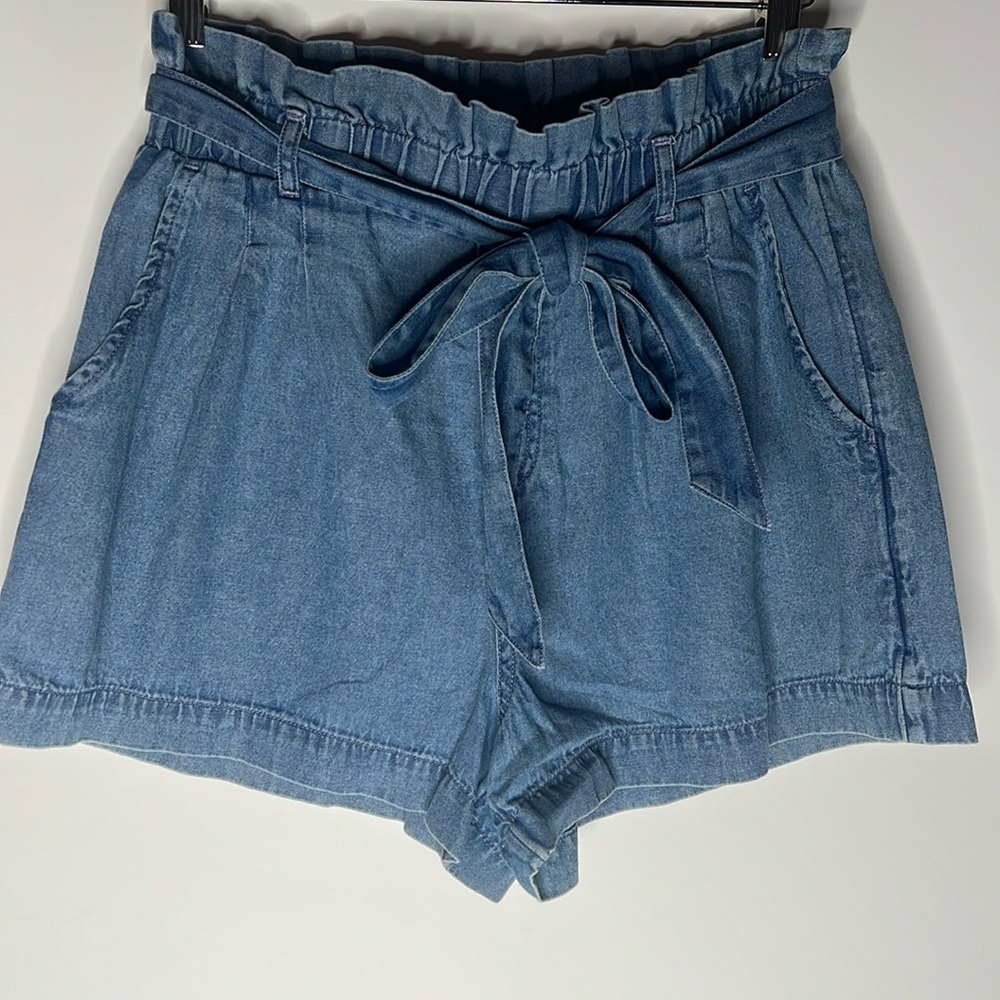American Eagle denim paper bag shorts